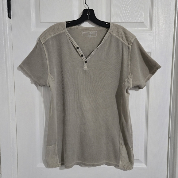 Buckle Black Men's Athleisure Shirt Size Large Short Sleeve Tan Short Sleeve - Picture 2 of 13